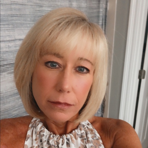 Meet your Posher, Amy - Picture 1 of 1